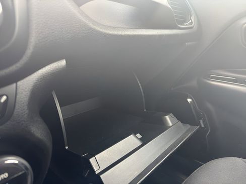 Used 2017 Jeep Renegade Altitude AWD/4WD image 25