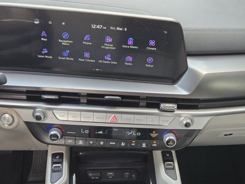 Used 2024 Kia Telluride S image 15