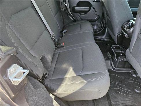 Used 2019 Jeep Wrangler Unlimited Sport S AWD/4WD image 19