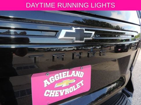 Used 2024 Chevrolet Tahoe Z71 w/ Luxury Package AWD/4WD image 12
