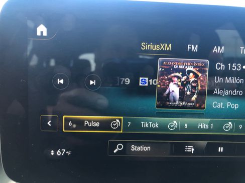 Used 2022 Mercedes-Benz GLC 300 4MATIC image 13