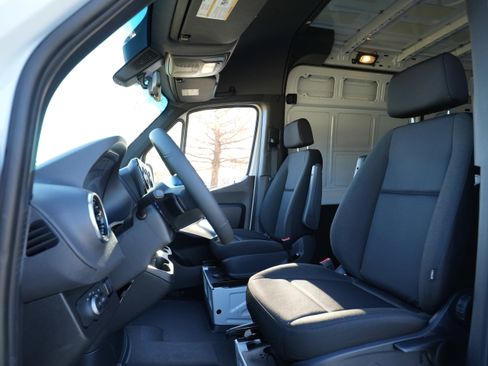 New 2026 Mercedes-Benz Sprinter 2500 image 40