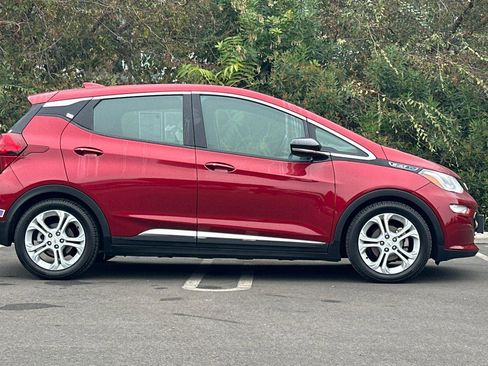 Used 2019 Chevrolet Bolt LT image 3