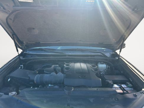 Used 2022 Toyota 4Runner SR5 Premium image 31