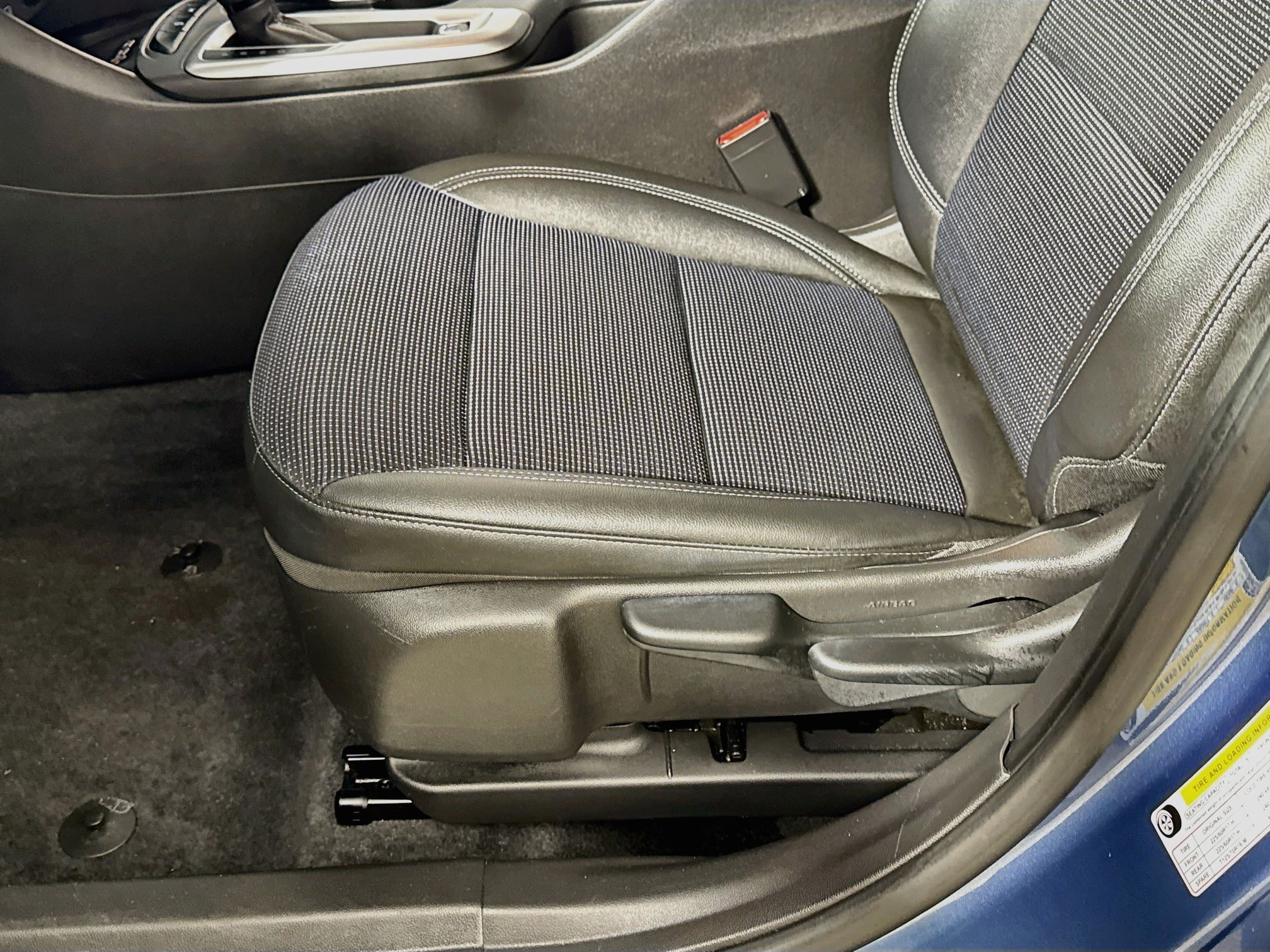 Used 2025 Buick Envista Preferred w/ Convenience II Package FWD image 20