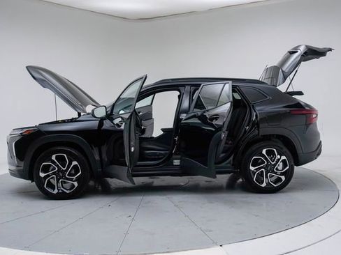 New 2026 Chevrolet Trax RS w/ Driver Confidence Package image 19