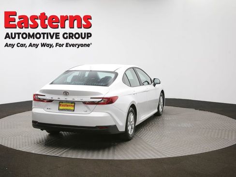 Used 2025 Toyota Camry LE image 38