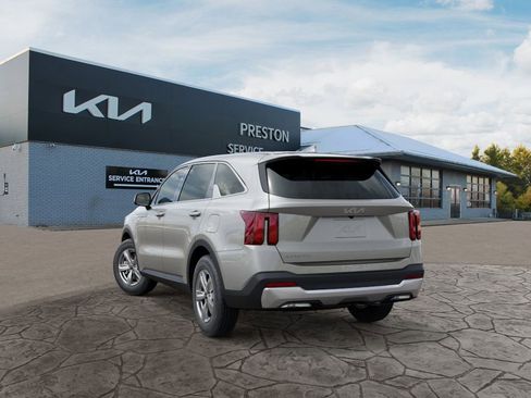 New 2026 Kia Sorento LX FWD image 4