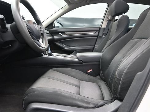 Used 2018 Honda Accord EX image 12
