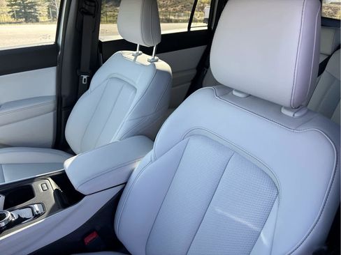 New 2026 Jeep Cherokee Limited image 30