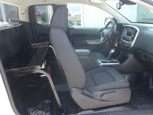 Used 2022 Chevrolet Colorado LT w/ Fleet Safety Package AWD/4WD image 16