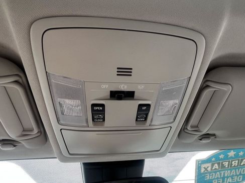 Used 2018 Toyota RAV4 XLE FWD image 9