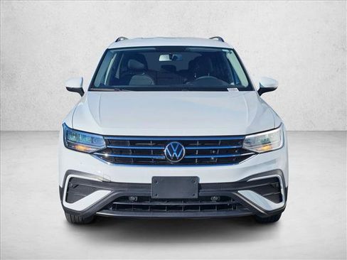 Used 2022 Volkswagen Tiguan S FWD image 2
