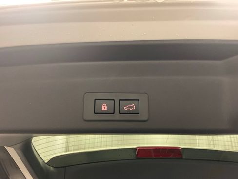 New 2026 Subaru Ascent Limited AWD/4WD image 24