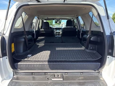 Used 2018 Toyota 4Runner SR5 Premium w/ Wilderness Package AWD/4WD image 41