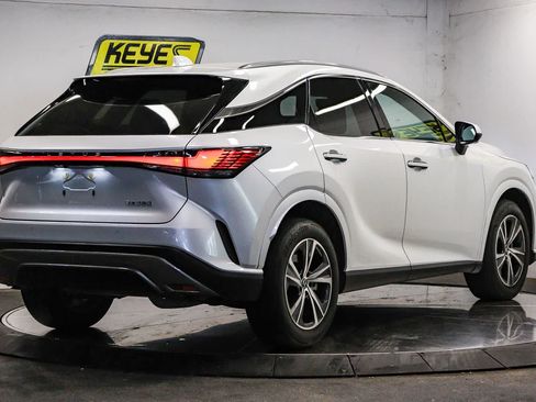Used 2024 Lexus RX 350 Premium w/ Accessory Package (Z1) FWD image 4
