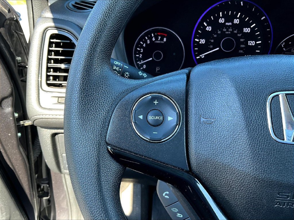 Used 2022 Honda HR-V LX image 12