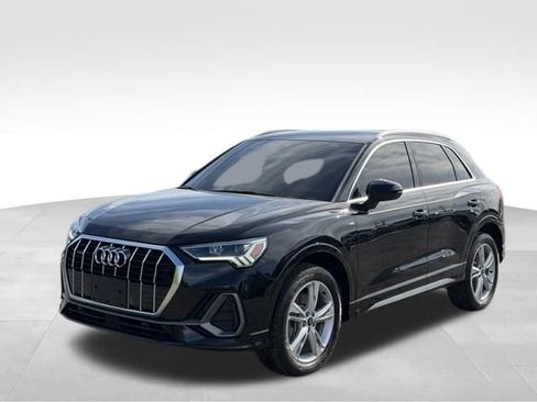 Used 2022 Audi Q3 2.0T Premium Plus AWD/4WD image 3