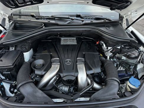 Used 2014 Mercedes-Benz GL 450 4MATIC image 5