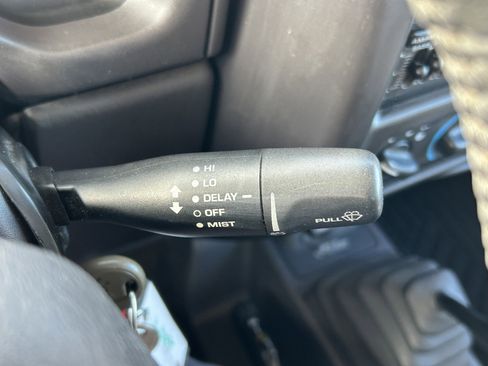 Used 2001 Jeep Wrangler Sport image 21