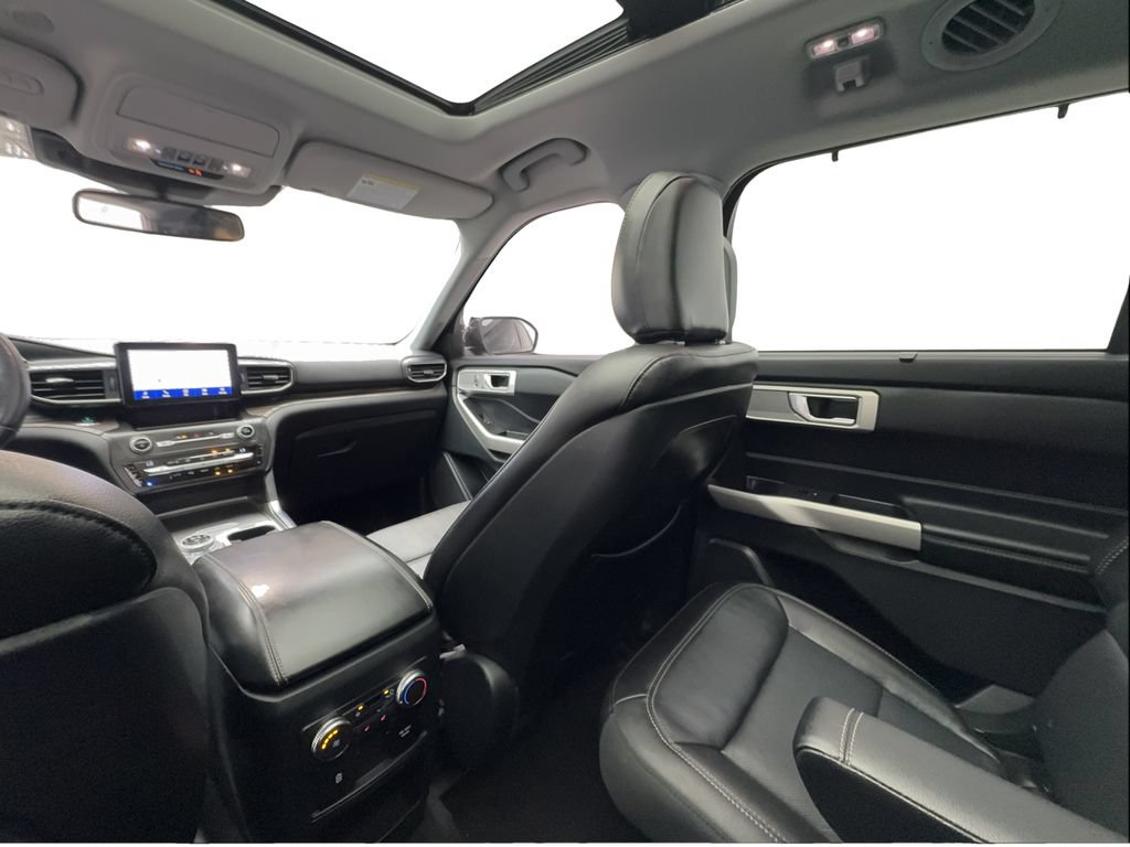 Used 2020 Ford Explorer Limited RWD image 45