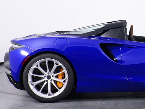 New 2025 McLaren Artura Spider RWD image 15