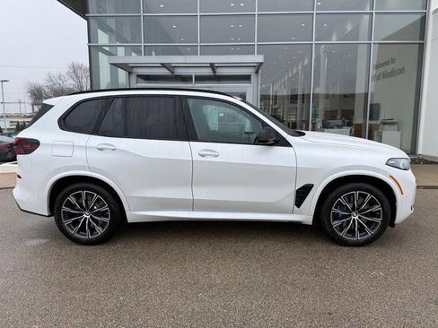 New 2026 BMW X5 M60i image 2
