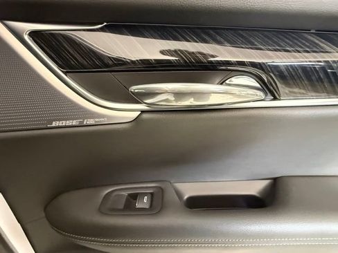 Used 2023 Cadillac XT6 Premium Luxury w/ Technology Package FWD image 24