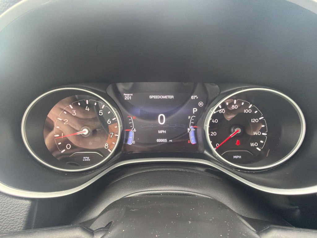 Used 2018 Jeep Compass Latitude w/ Popular Equipment Group AWD/4WD image 8