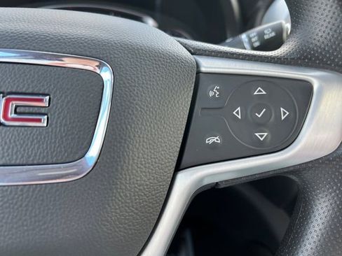 Used 2021 GMC Acadia SLE w/ Driver Convenience Package image 23