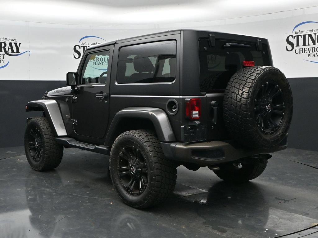 Used 2016 Jeep Wrangler Sahara AWD/4WD image 5