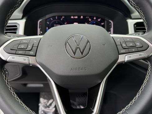 Used 2023 Volkswagen Atlas SE AWD/4WD image 21
