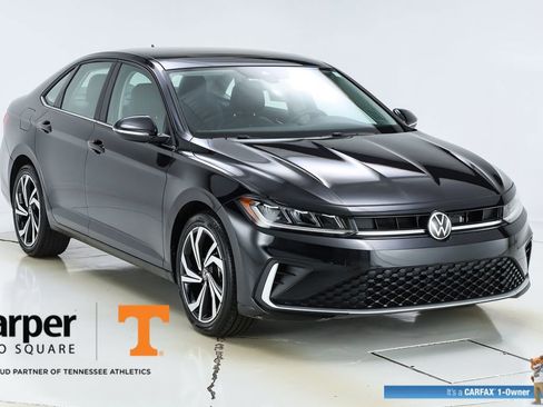 Used 2025 Volkswagen Jetta SEL FWD image 52