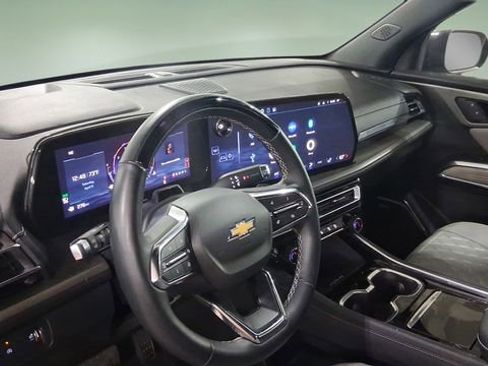 Used 2024 Chevrolet Traverse LT w/ Enhanced Driving Package image 26