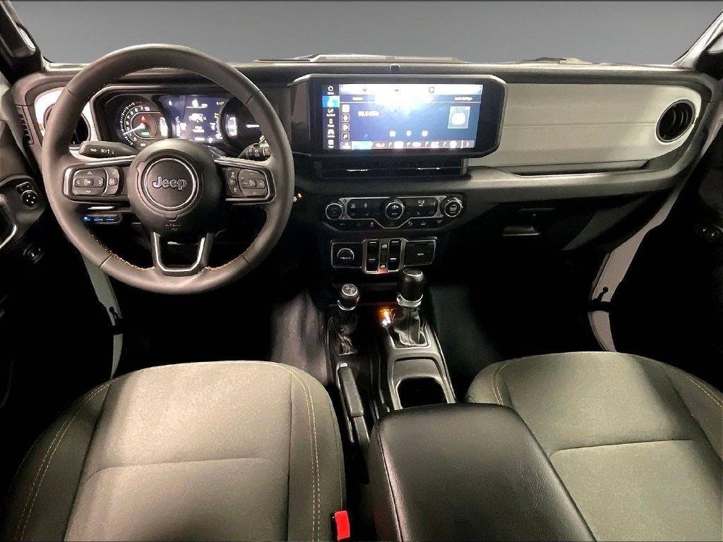 Used 2024 Jeep Wrangler Unlimited w/ Convenience Group AWD/4WD image 21