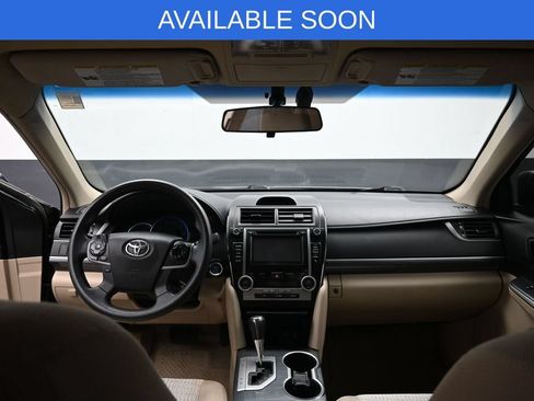 Used 2014 Toyota Camry LE FWD image 25