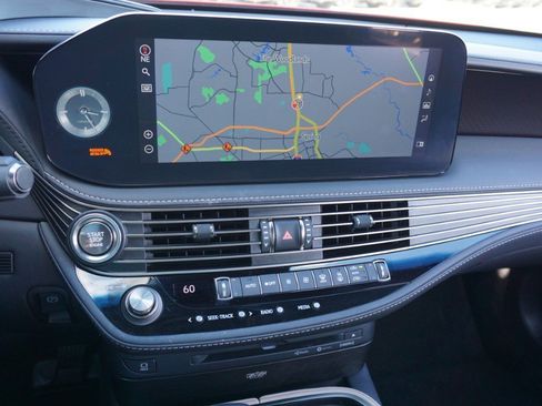 Used 2021 Lexus LS 500 image 16