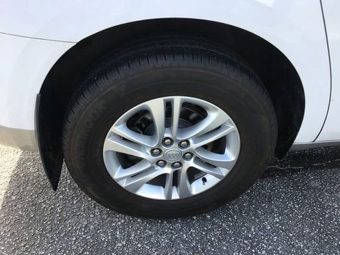 Used 2020 Buick Enclave Essence image 13