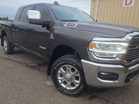 Used 2023 RAM 2500 Laramie AWD/4WD image 2