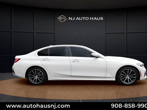 Used 2019 BMW 330i Sedan w/ Convenience Package RWD image 13
