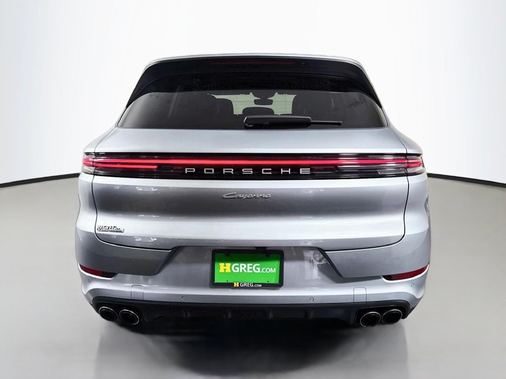Used 2024 Porsche Cayenne w/ Premium Package Plus (PFM) AWD/4WD image 8
