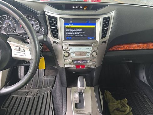 Used 2010 Subaru Legacy 3.6R Limited AWD/4WD image 11