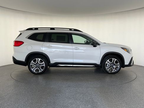 New 2026 Subaru Ascent Limited AWD/4WD image 2