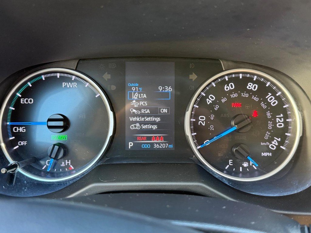 Certified 2022 Toyota RAV4 LE AWD/4WD image 18