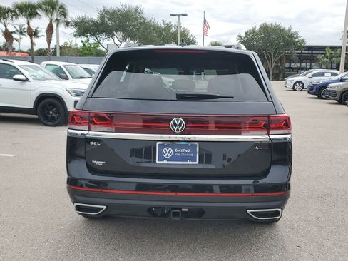 Certified 2025 Volkswagen Atlas SEL AWD/4WD image 5