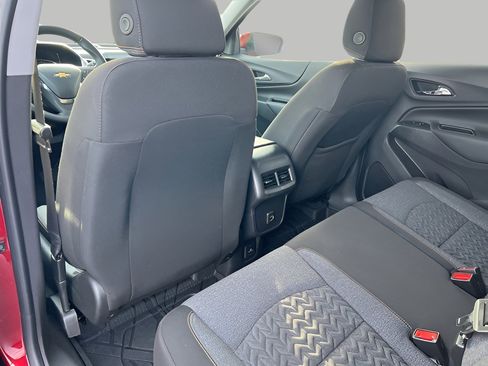 Used 2024 Chevrolet Equinox LT image 27