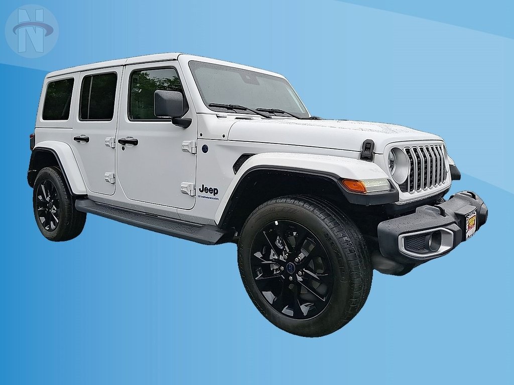 Used 2025 Jeep Wrangler Unlimited Sahara AWD/4WD image 1
