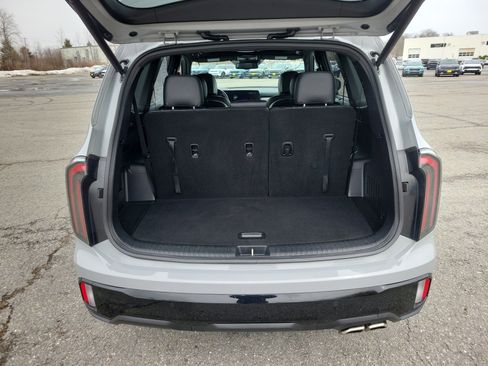 Used 2025 Kia Telluride EX X-Line image 18