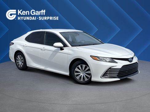 Used 2022 Toyota Camry LE FWD image 1