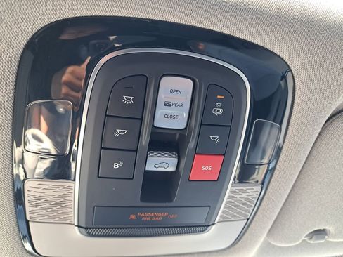 Used 2023 Hyundai Palisade Limited image 27